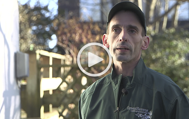 JohnHoward_Playbutton-Thumb